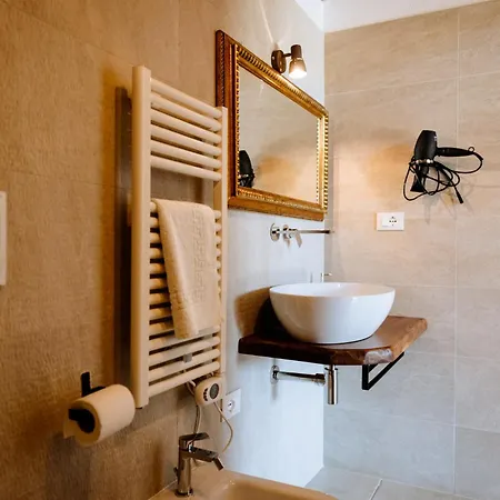 Farm stay Giu Al Pozzo